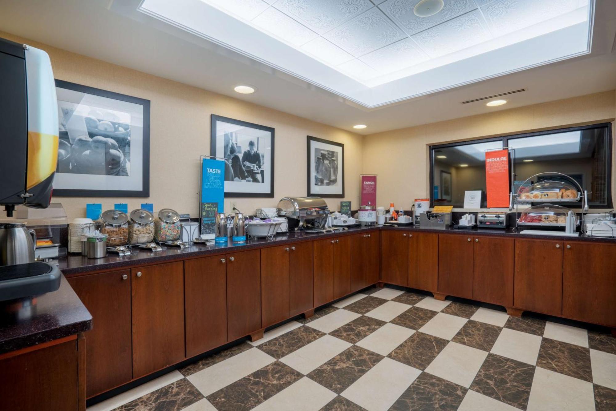 Hampton Inn Frostburg Exteriér fotografie