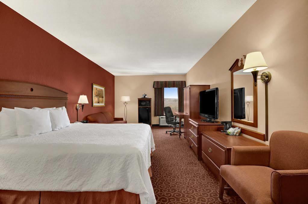 Hampton Inn Frostburg Exteriér fotografie