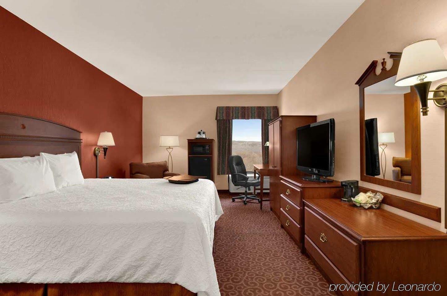 Hampton Inn Frostburg Exteriér fotografie
